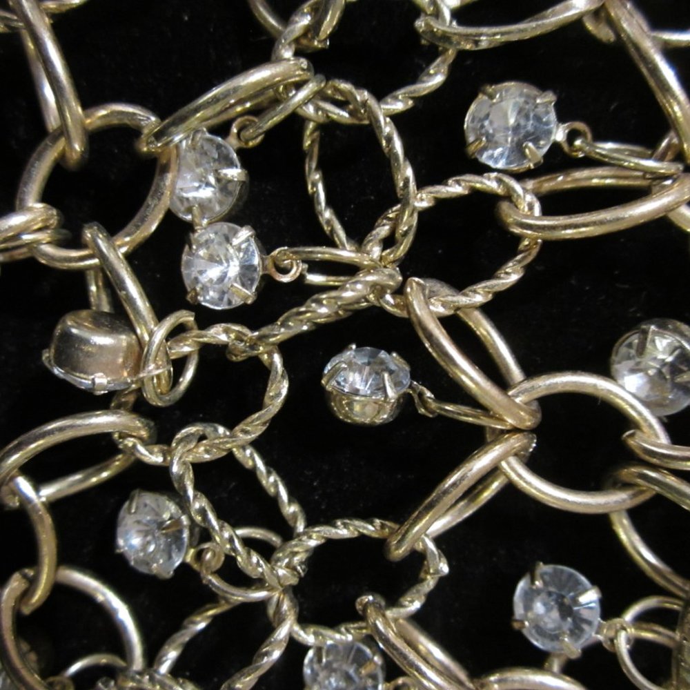 Jennifer Lopez Chandelier Necklace - Picture 6 of 9